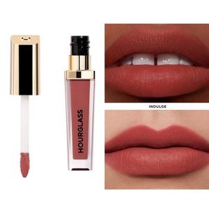 Hourglass Indulge Velvet Story Lip Cream